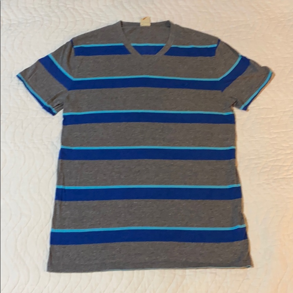 Gray shirt with blue stripes By: Hollister